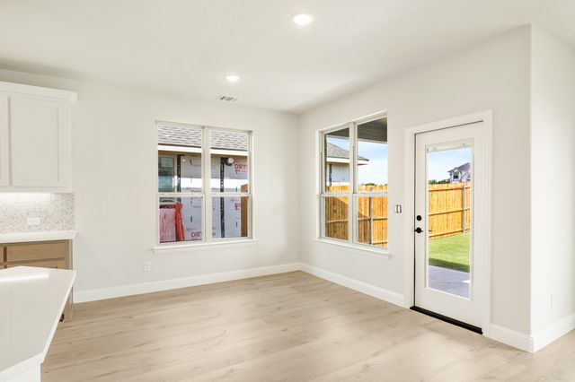 1604 Olivia Drive, Trenton, TX 75490