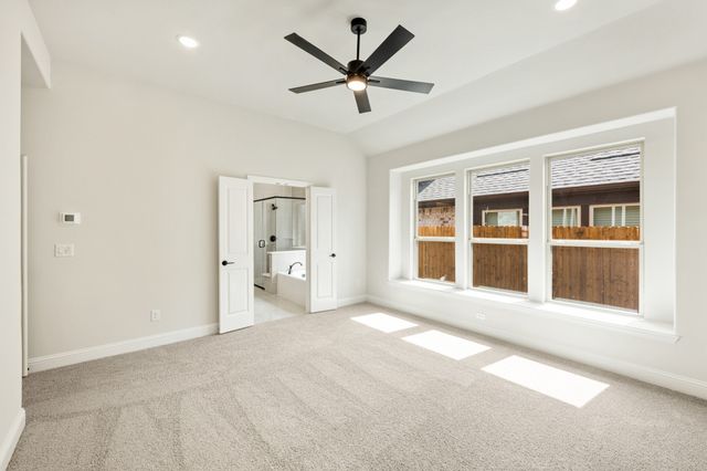 1604 Olivia Drive, Trenton, TX 75490