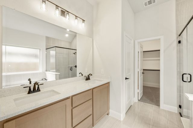 1604 Olivia Drive, Trenton, TX 75490