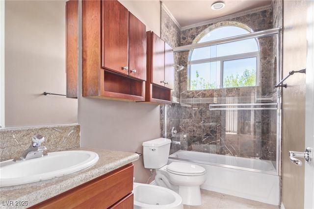 1008 Trophy Hills Drive, Las Vegas, NV 89134