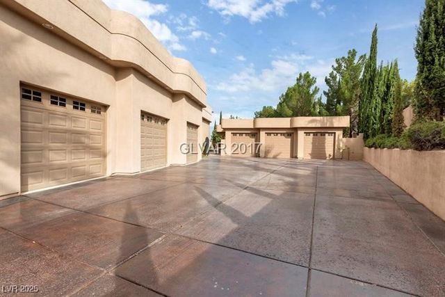 1008 Trophy Hills Drive, Las Vegas, NV 89134