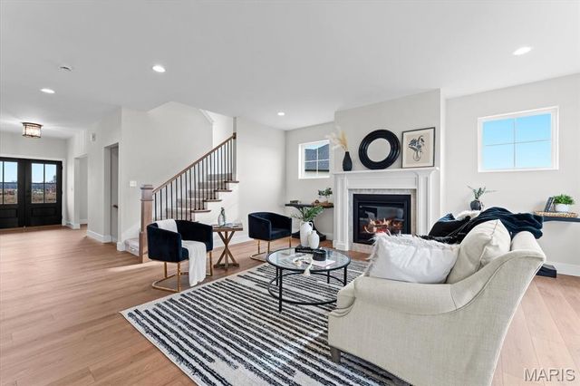 809 Golden Bell Lane, O'fallon, IL 62269