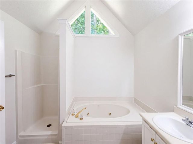 95 Christophers Gallop, Stockbridge, GA 30281