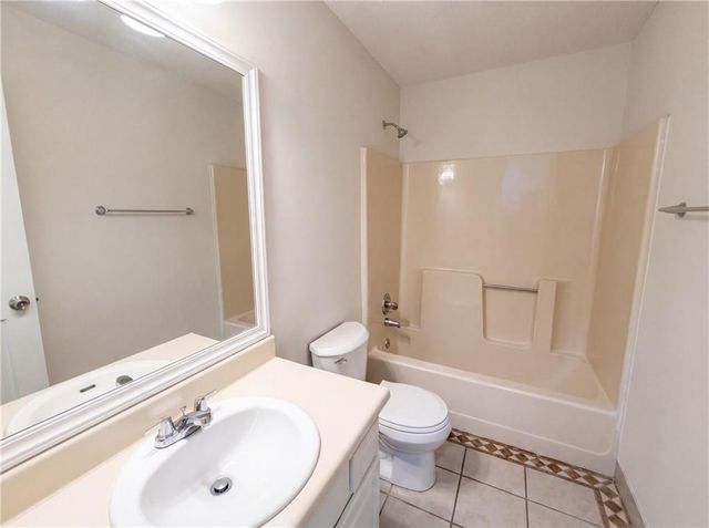 95 Christophers Gallop, Stockbridge, GA 30281