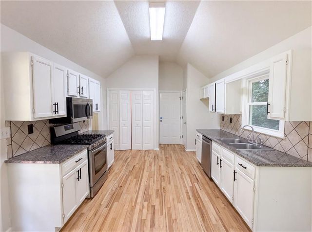 95 Christophers Gallop, Stockbridge, GA 30281