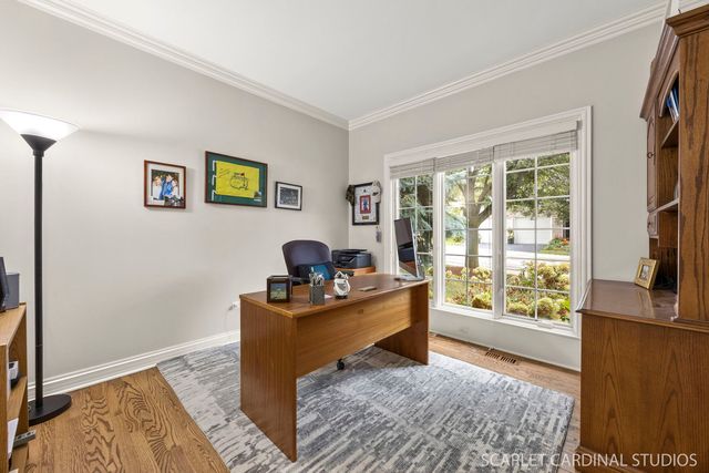 1017 Tartan Court, Wheaton, IL 60187