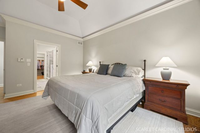 1017 Tartan Court, Wheaton, IL 60187