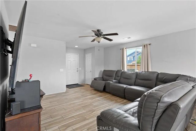 3411 Bryce Canyon Way, Perris, CA 92570