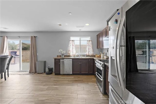 3411 Bryce Canyon Way, Perris, CA 92570