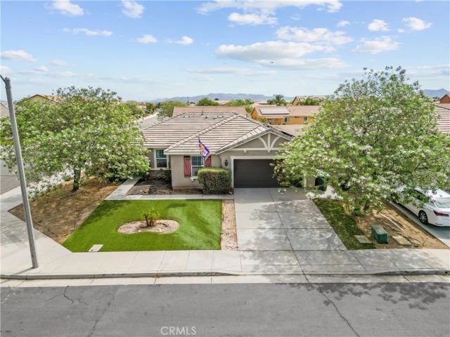 3411 Bryce Canyon Way, Perris, CA 92570