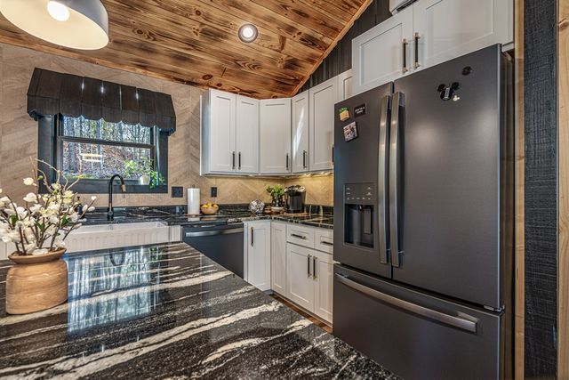 205 Ross Ridge Road, Murphy, NC 28906