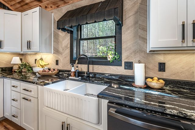 205 Ross Ridge Road, Murphy, NC 28906