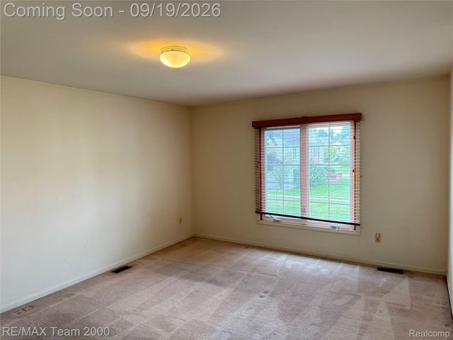 37424 Stonegate Circle, Clinton Charter Township, MI 48036