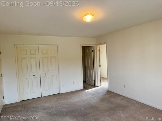 37424 Stonegate Circle, Clinton Charter Township, MI 48036