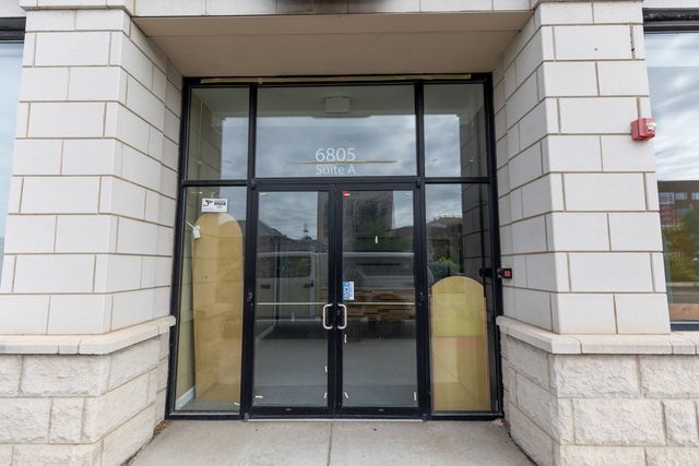 6805 Stanley Avenue, Berwyn, IL 60402