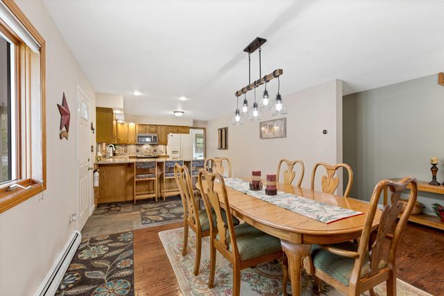990 Main Street, Cavendish, VT 05153