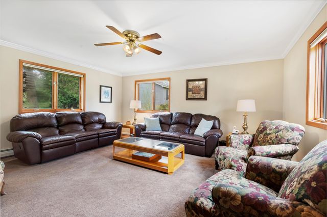 990 Main Street, Cavendish, VT 05153