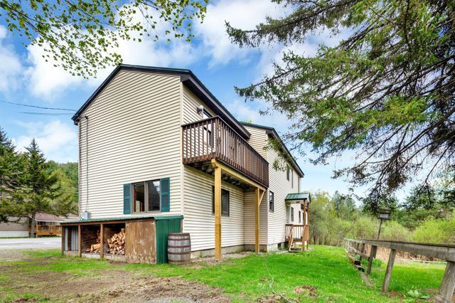 990 Main Street, Cavendish, VT 05153
