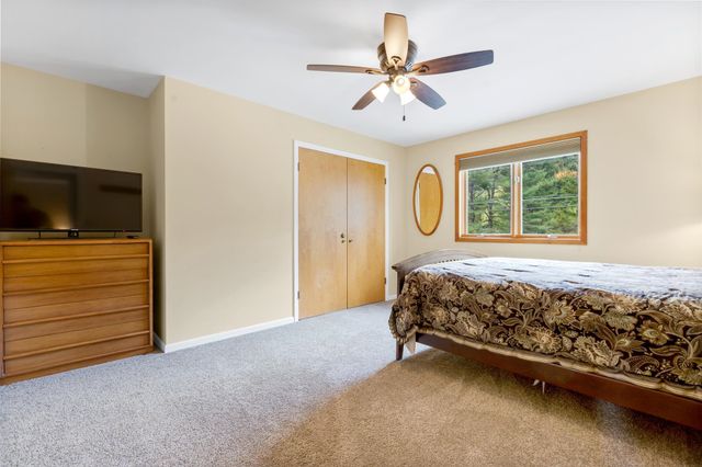 990 Main Street, Cavendish, VT 05153