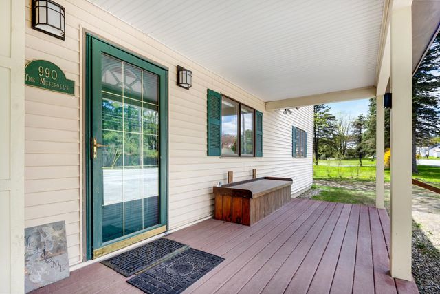 990 Main Street, Cavendish, VT 05153