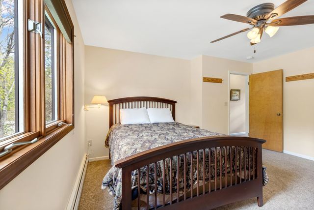 990 Main Street, Cavendish, VT 05153