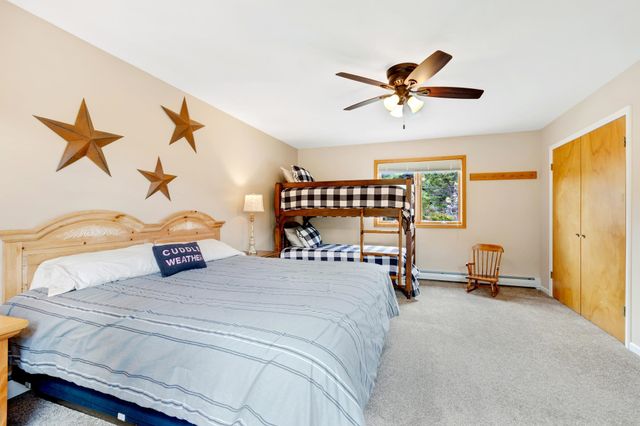 990 Main Street, Cavendish, VT 05153