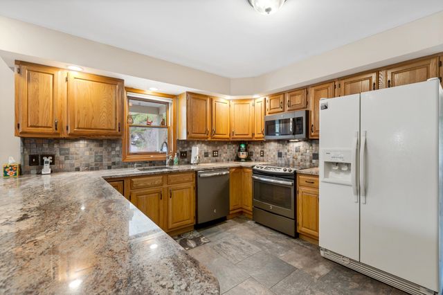990 Main Street, Cavendish, VT 05153