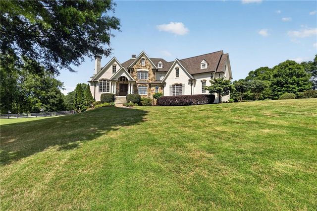 1123 Dee Kennedy Road, Auburn, GA 30011