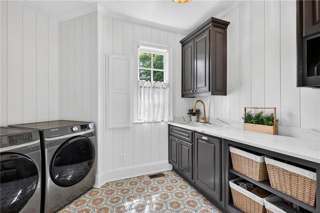 1123 Dee Kennedy Road, Auburn, GA 30011
