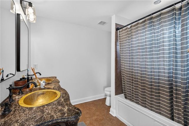 1123 Dee Kennedy Road, Auburn, GA 30011