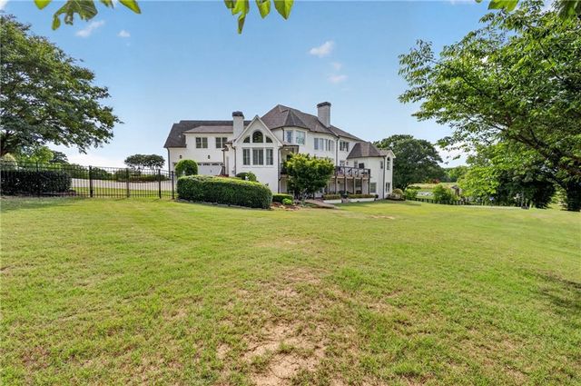 1123 Dee Kennedy Road, Auburn, GA 30011