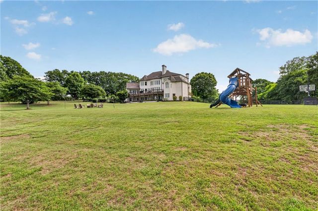 1123 Dee Kennedy Road, Auburn, GA 30011