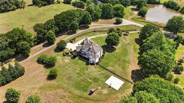 1123 Dee Kennedy Road, Auburn, GA 30011