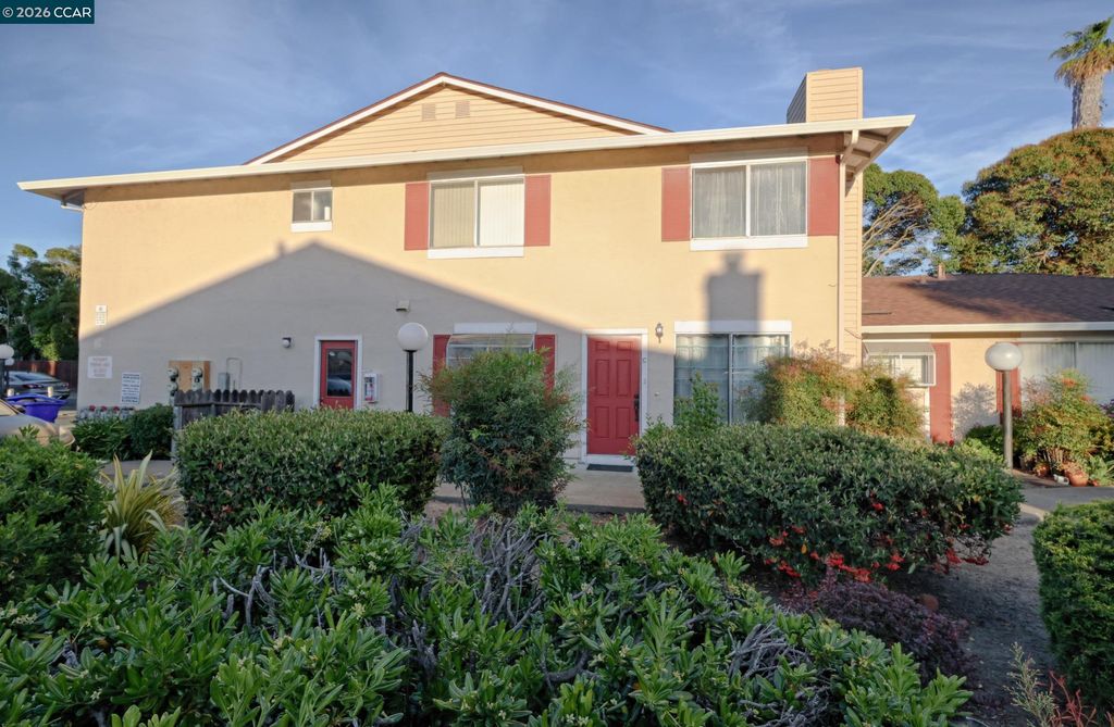 2585 El Portal Dr C, San Pablo, CA 94806