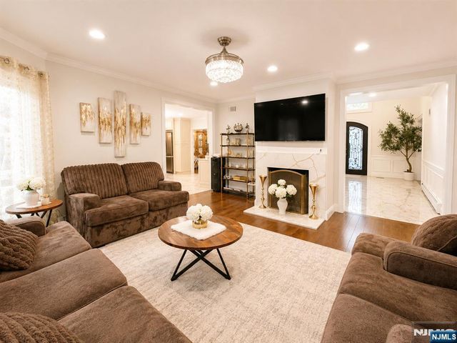 225 Saddle River Road, Saddle River, NJ 07458