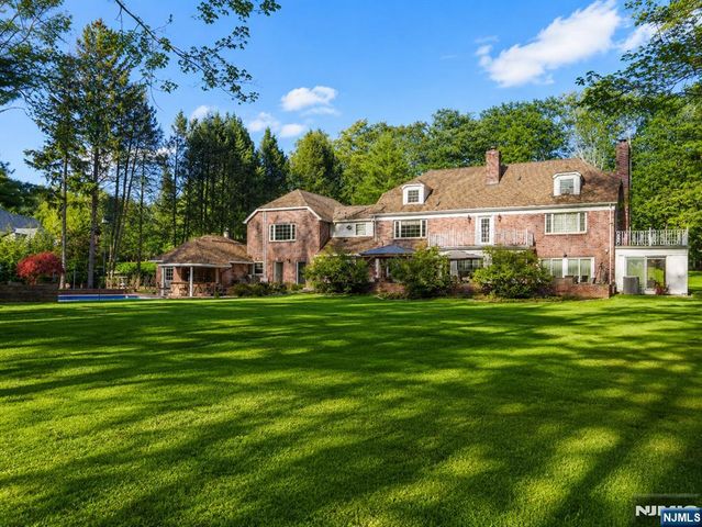 225 Saddle River Road, Saddle River, NJ 07458