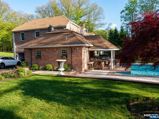 225 Saddle River Road, Saddle River, NJ 07458
