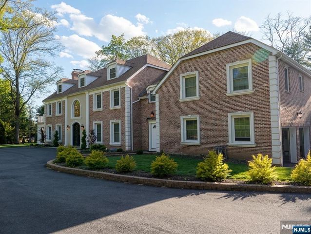 225 Saddle River Road, Saddle River, NJ 07458