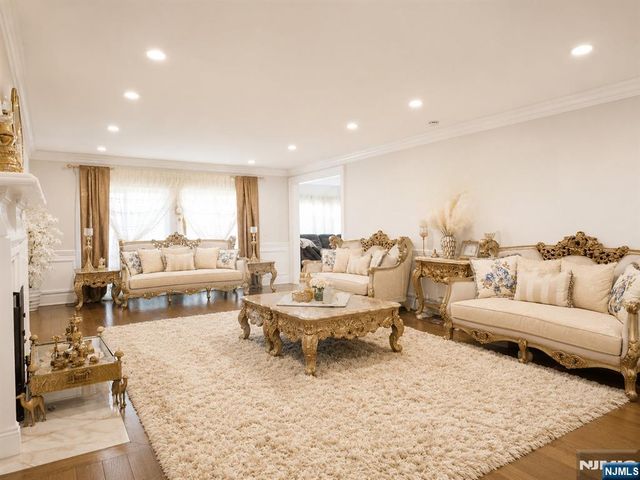 225 Saddle River Road, Saddle River, NJ 07458