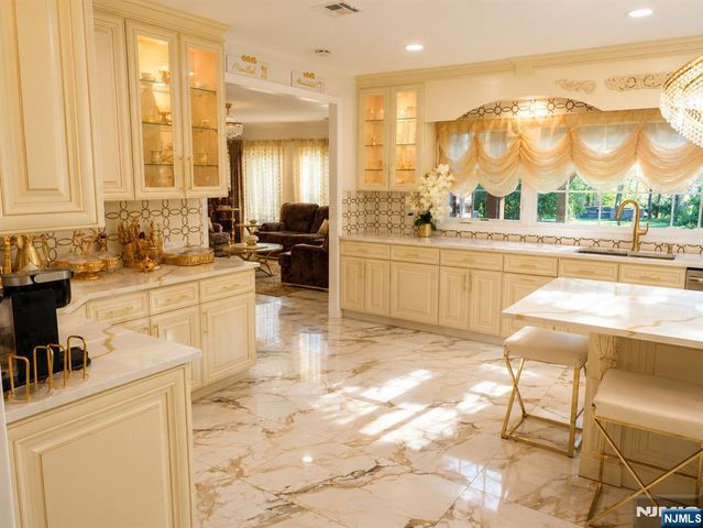 225 Saddle River Road, Saddle River, NJ 07458