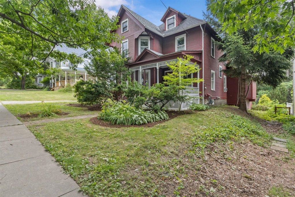 90 Congress Street, St. Albans City, VT 05478