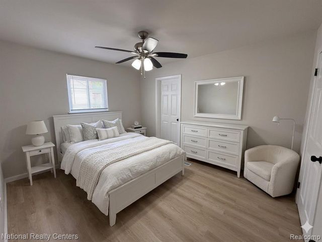 13440 Charlotte Avenue, Warren, MI 48089