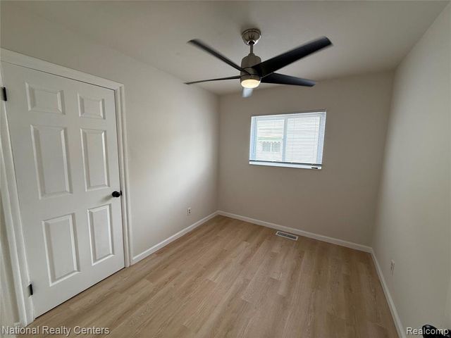 13440 Charlotte Avenue, Warren, MI 48089