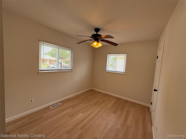 13440 Charlotte Avenue, Warren, MI 48089