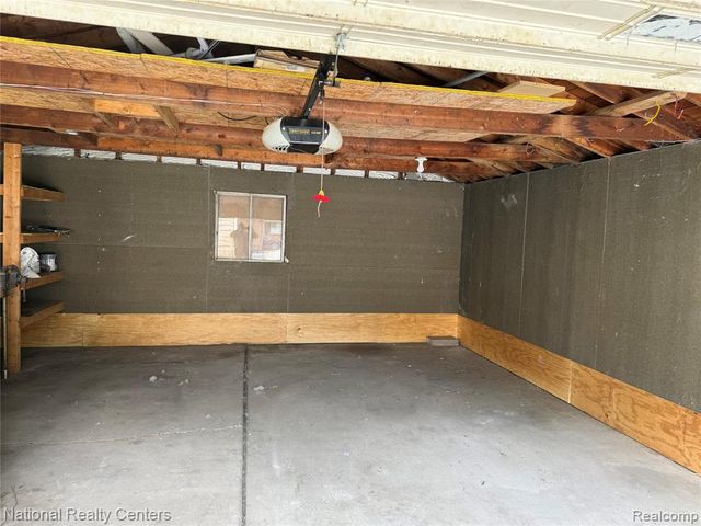 13440 Charlotte Avenue, Warren, MI 48089