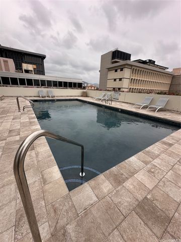 225 Queen Street 16A, Honolulu, HI 96813