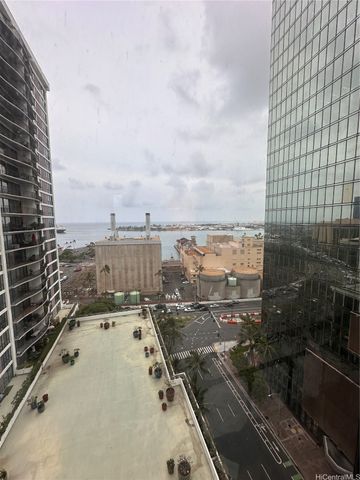 225 Queen Street 16A, Honolulu, HI 96813