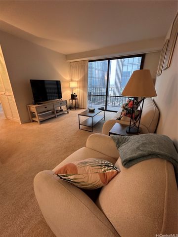 225 Queen Street 16A, Honolulu, HI 96813