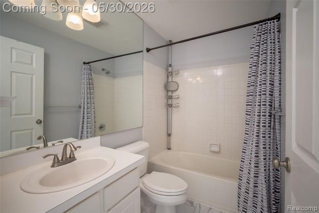 1727 Campau Farms Circle, Detroit, MI 48207