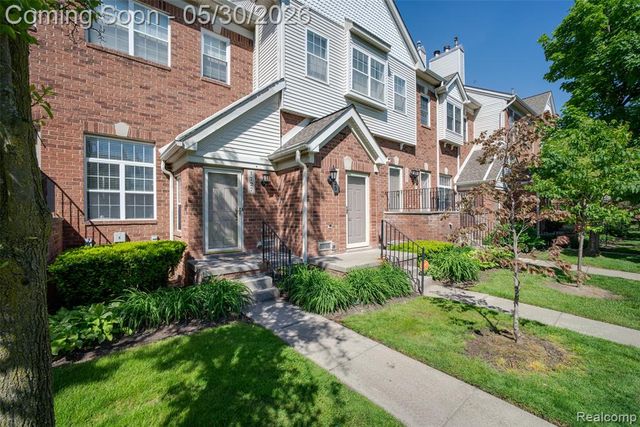 1727 Campau Farms Circle, Detroit, MI 48207
